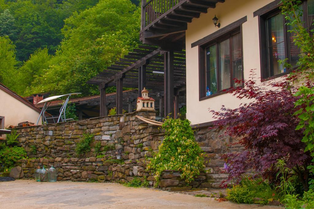 Guest House Verbena Aprilți Exterior foto